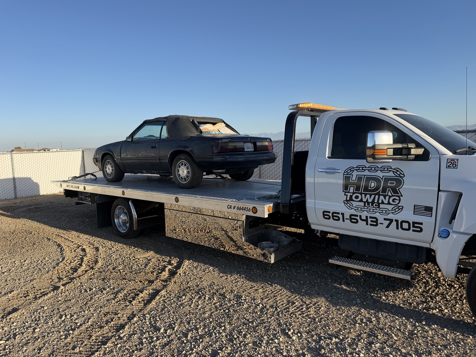 HDR flatbed towing